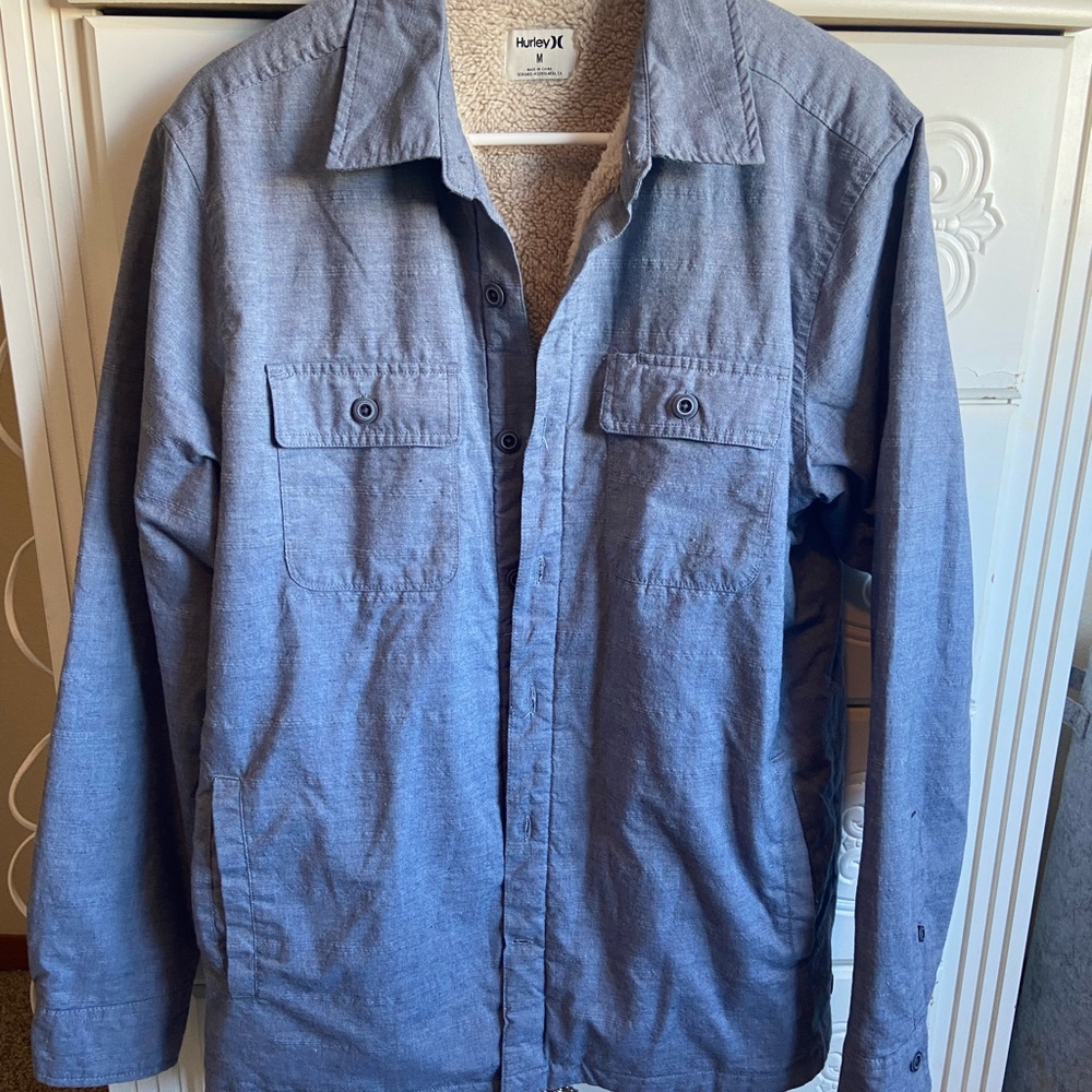 Hurley Sherpa lined jacket w/ pockets